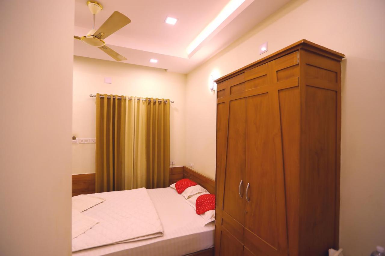 Sapphire Inn Nedumbassery Exterior foto