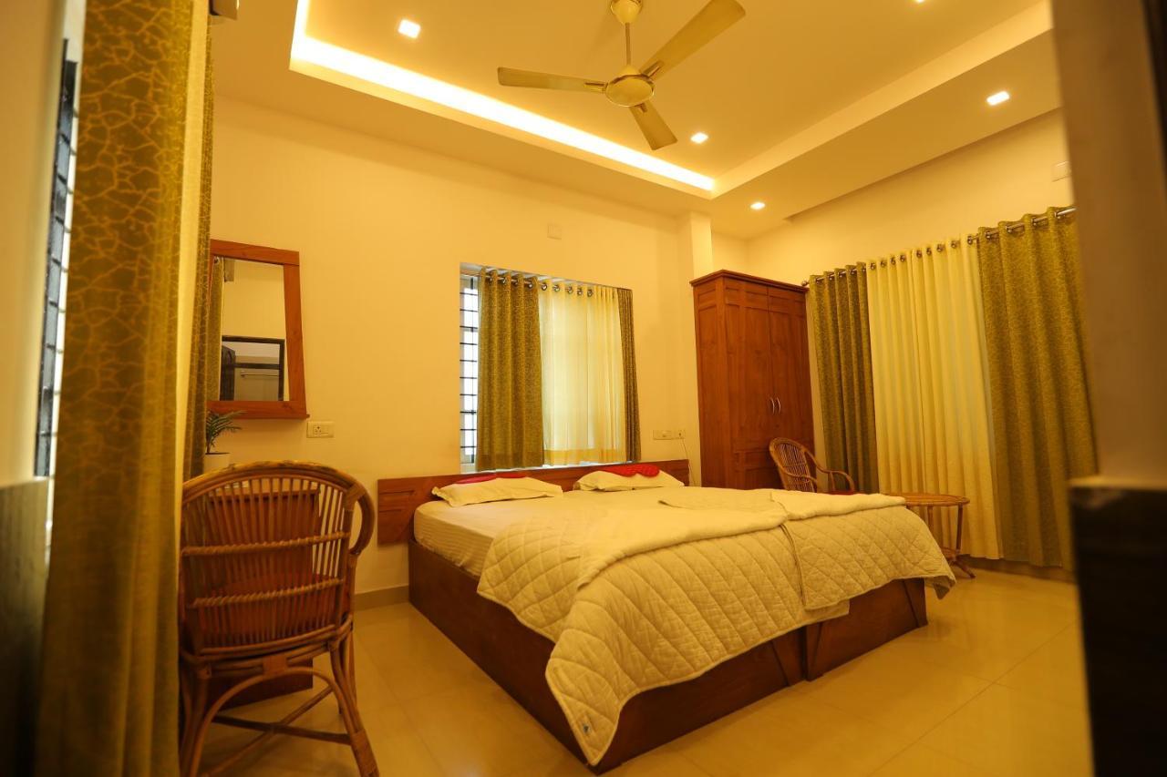 Sapphire Inn Nedumbassery Exterior foto