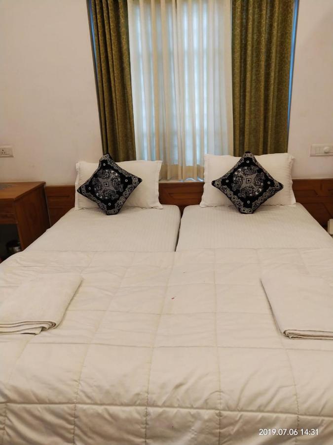 Sapphire Inn Nedumbassery Exterior foto